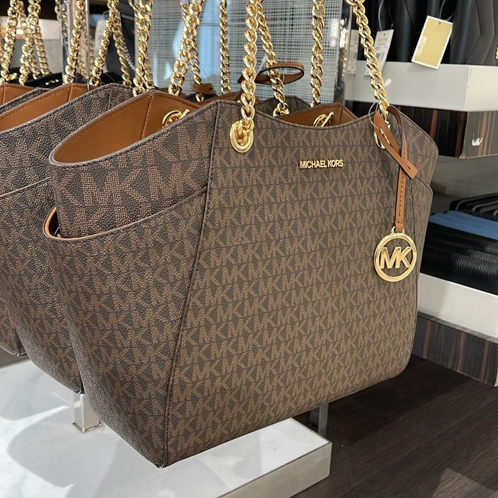 MICHAEL KORS LG CHAIN SHLDR TOTE BROWN NWT - Picture 12 of 16